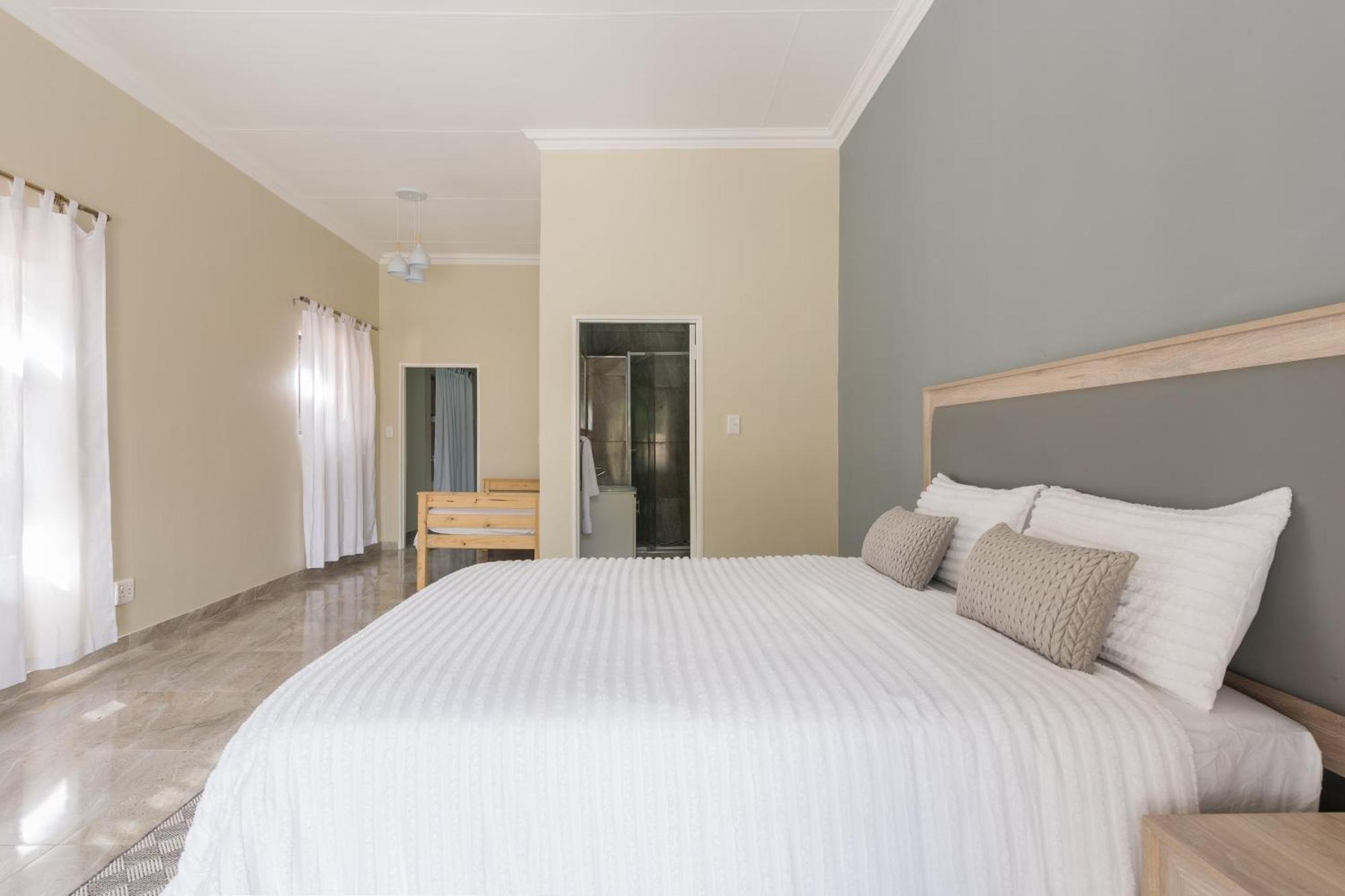 Evans Village - Apartments & Spa Johannesburg Exterior foto