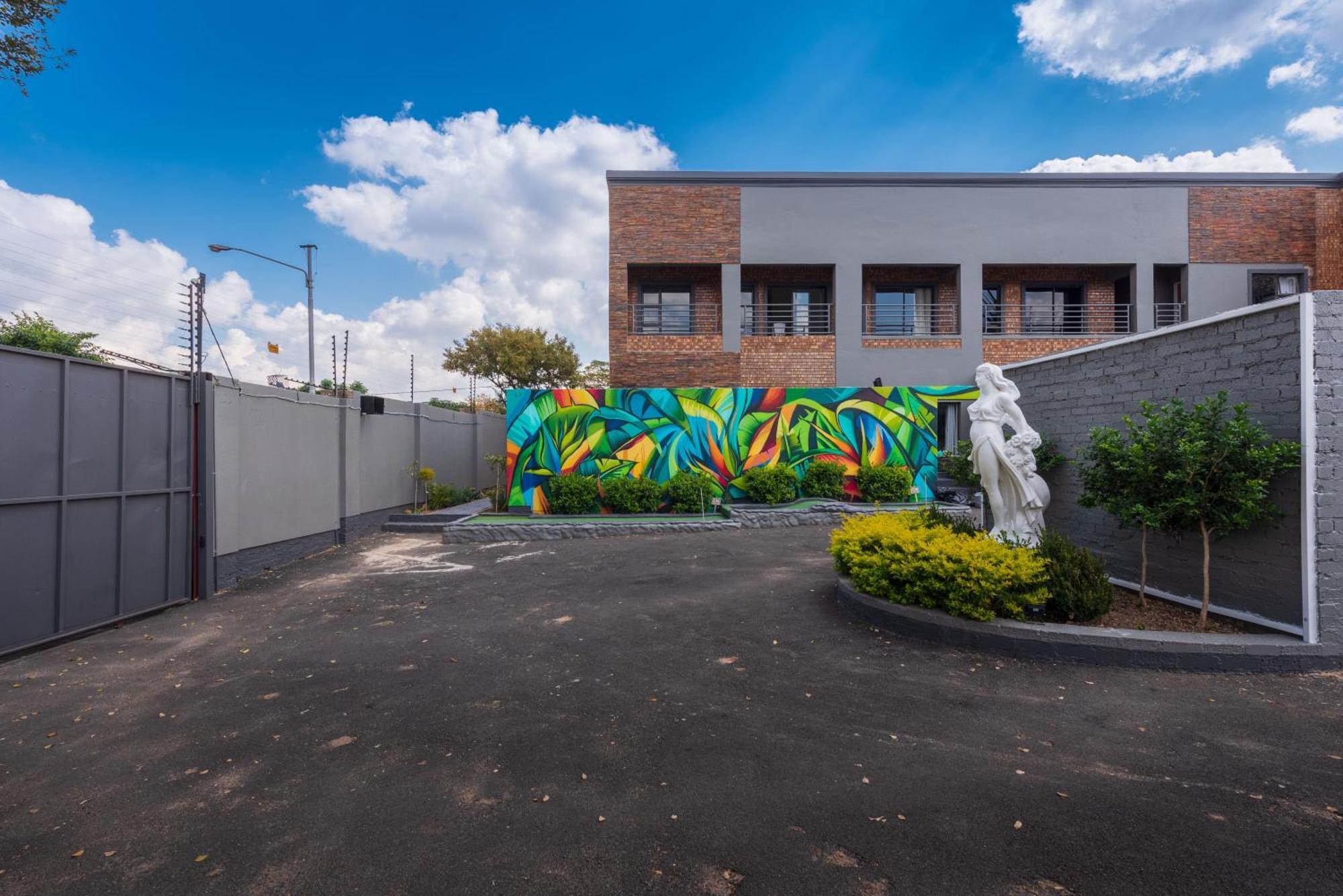 Evans Village - Apartments & Spa Johannesburg Exterior foto